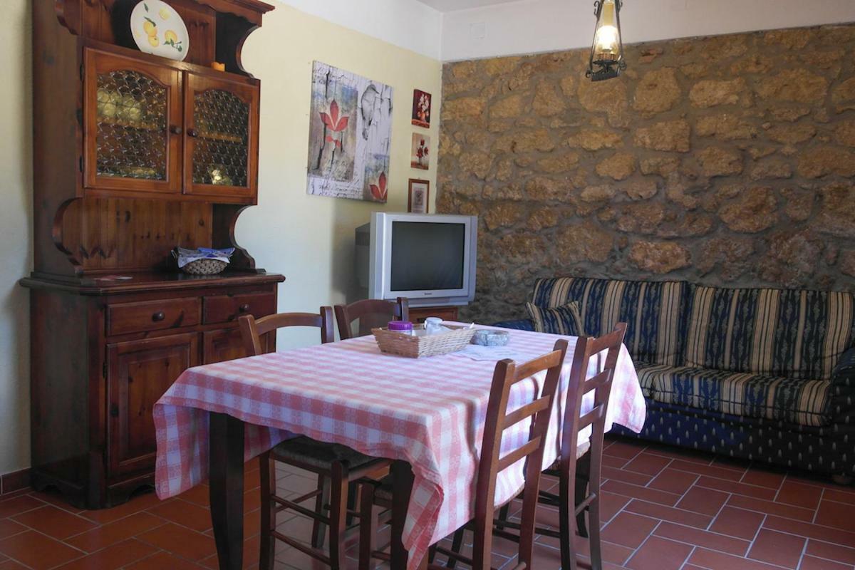 Agriturismo Il Palagetto Pomarance Luaran gambar